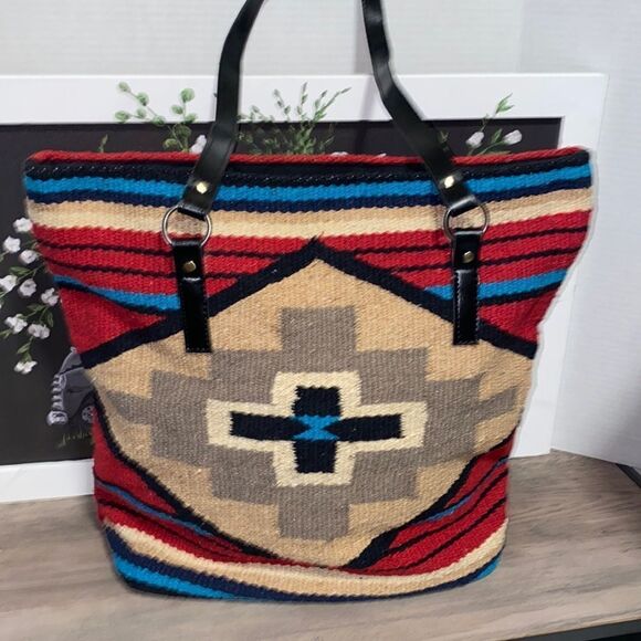 Santa Rosa woven Handbag - Picture 2 of 8